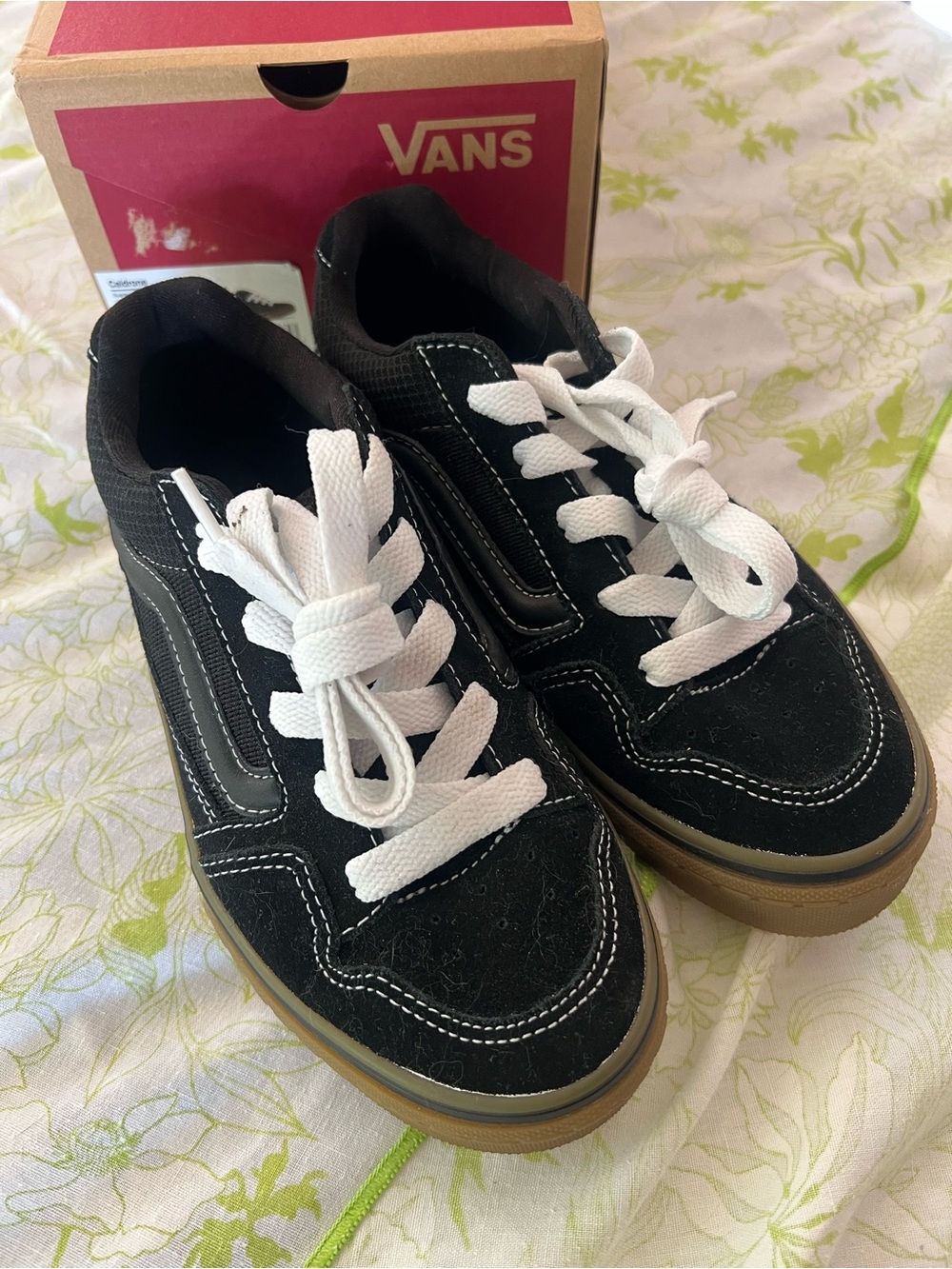Vans Kids Black Caldrone Suede Sneakers with White Laces and Gum Sole